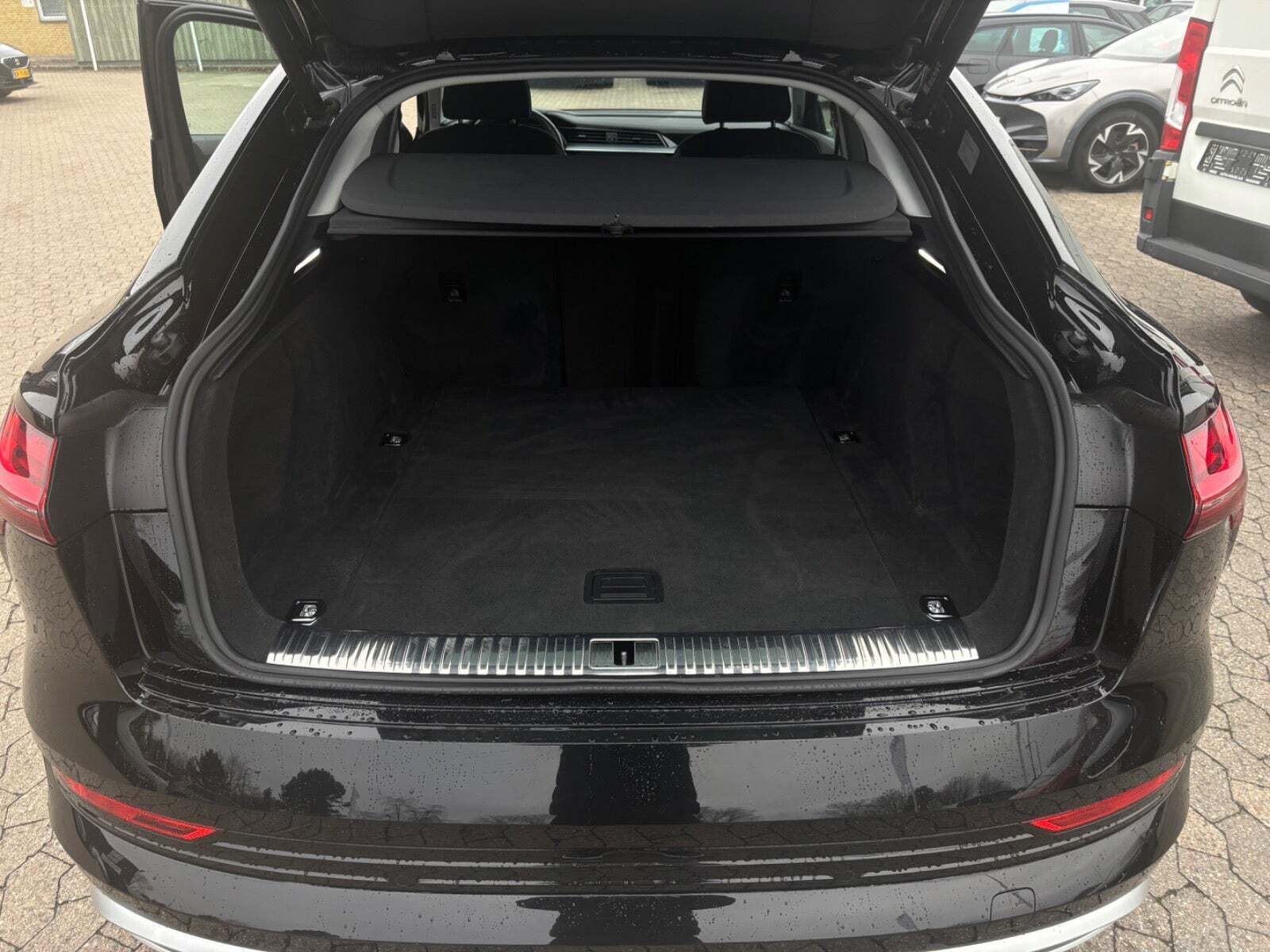 Audi e-tron 55 S-line Sportback quattro