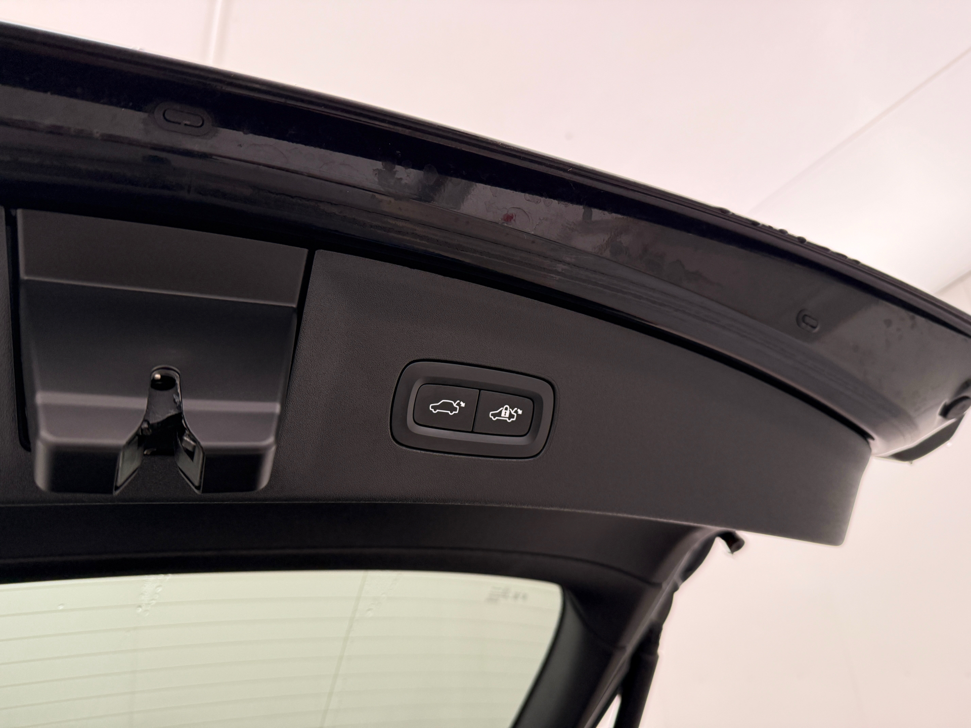 Sort Polestar 2 fra 2023