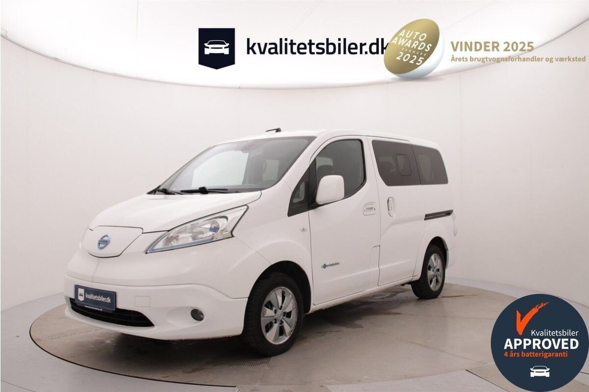 Hvid Nissan e-NV 200 fra 2015