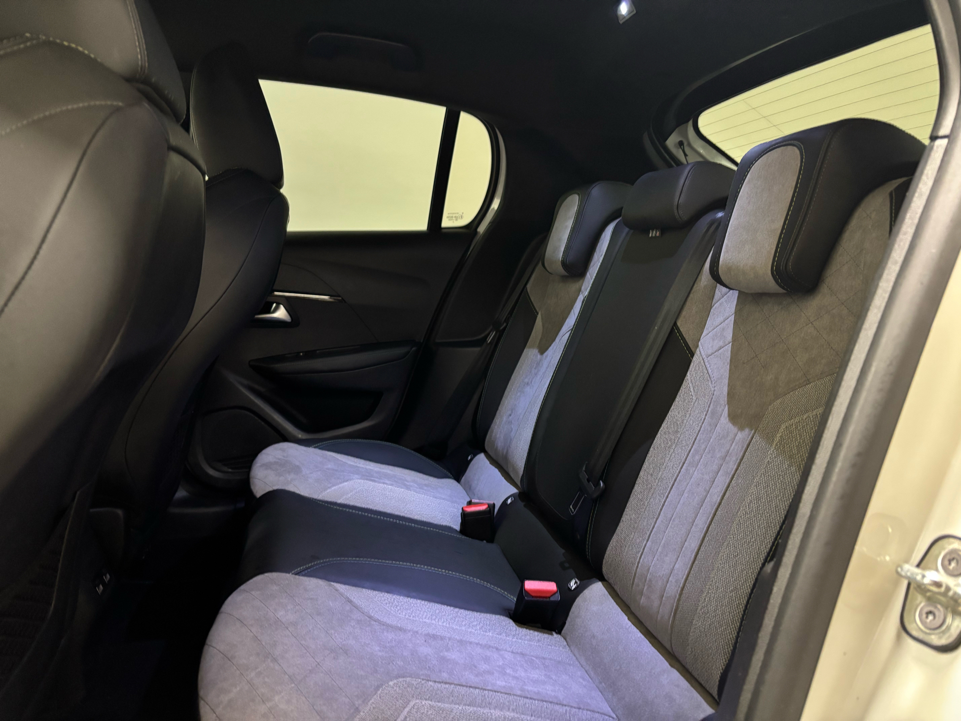 Peugeot e-208 EL GT 136HK 5d Aut.