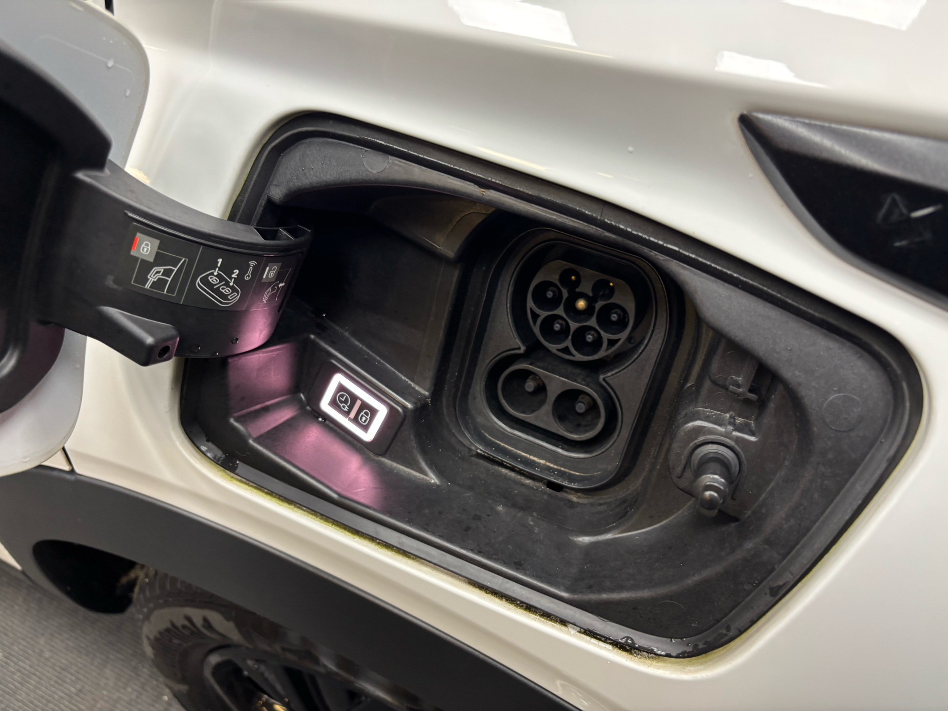 Hvid DS DS3 Crossback fra 2021