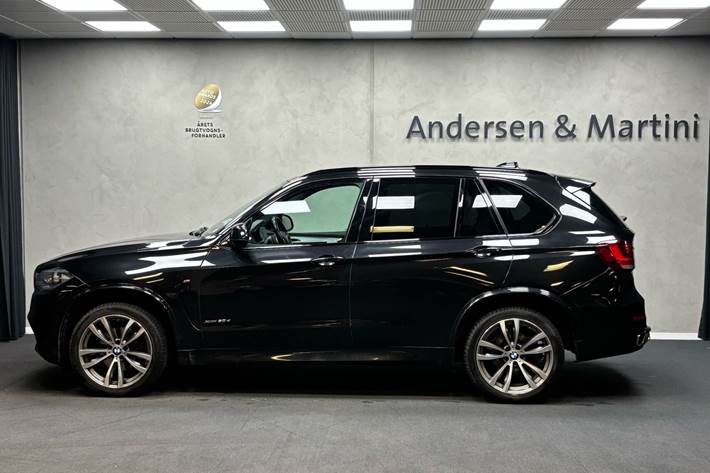 Sort BMW X5 fra 2018
