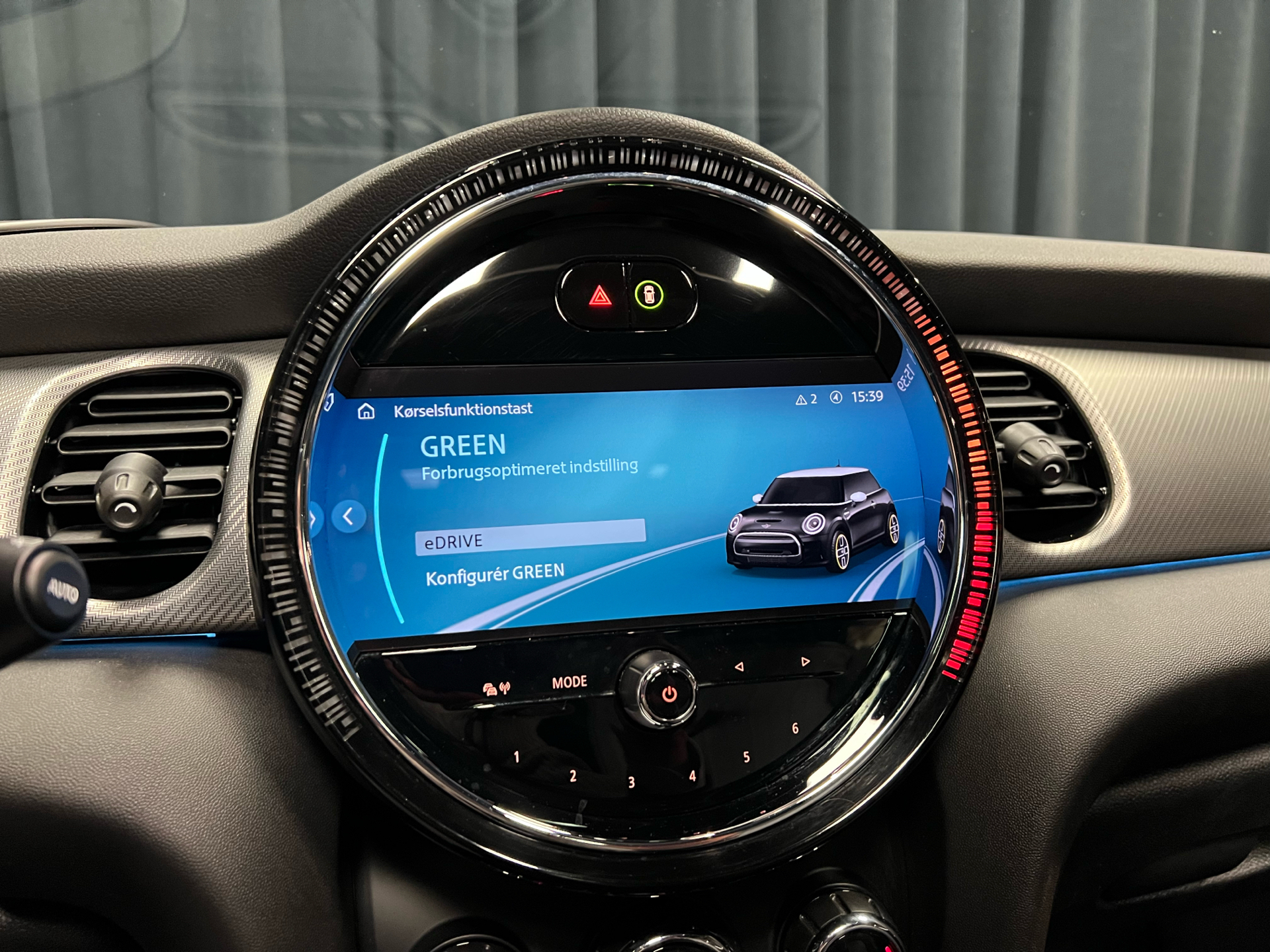 Grøn Mini Cooper fra 2023