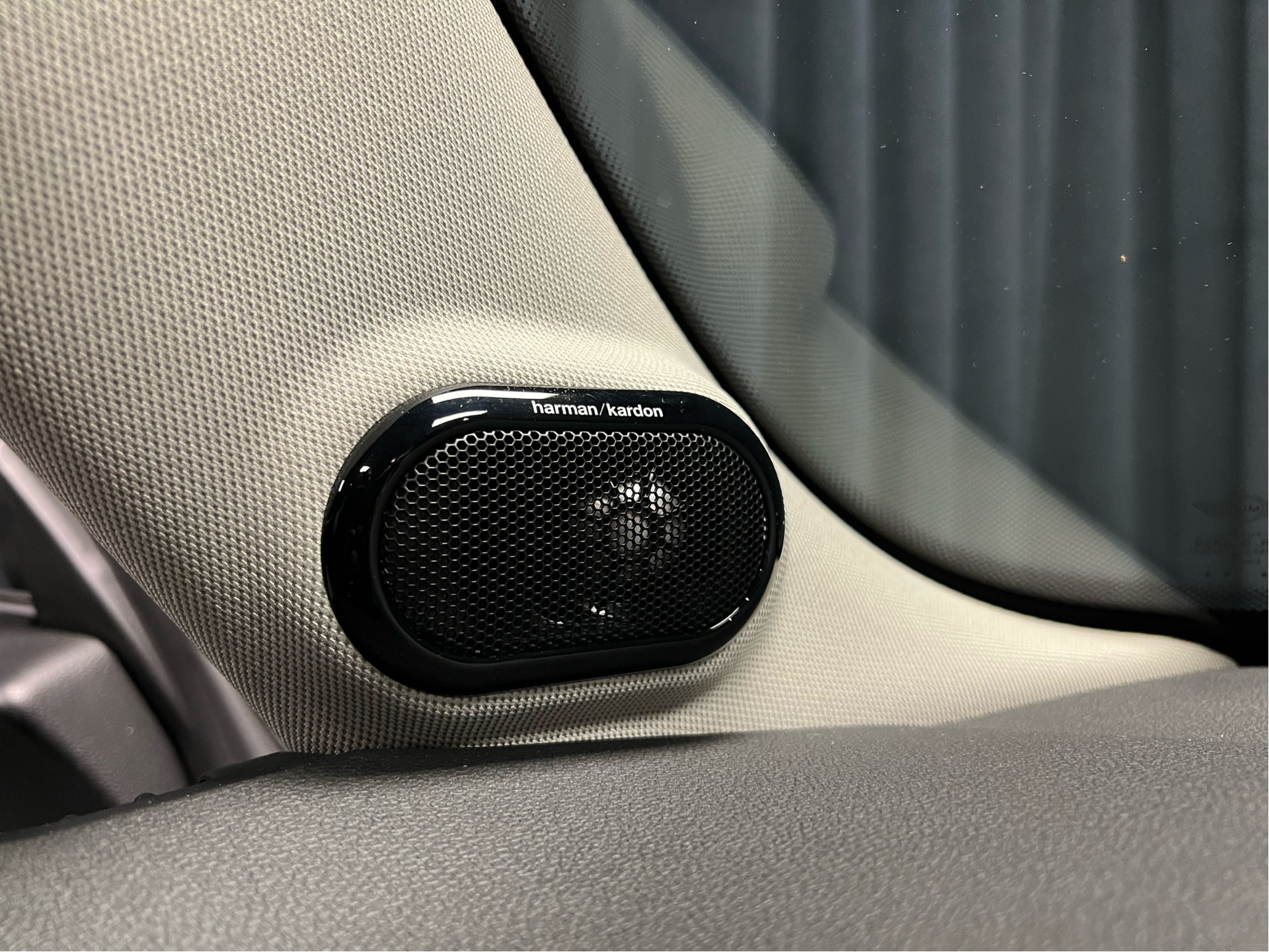 Grå Mini Cooper fra 2022