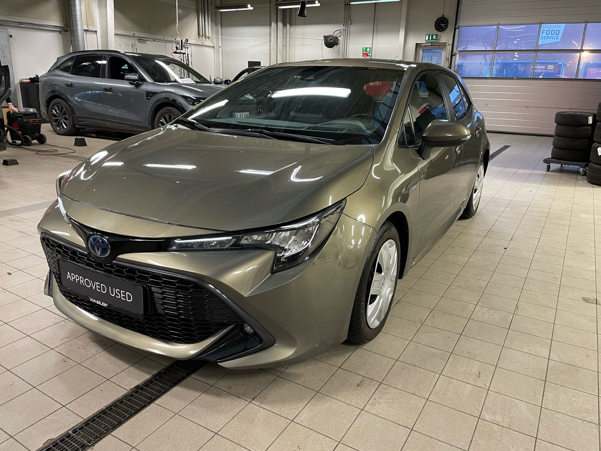 Toyota Corolla 2,0 Hybrid H3 Smart E-CVT 180HK 5d 6g Aut.