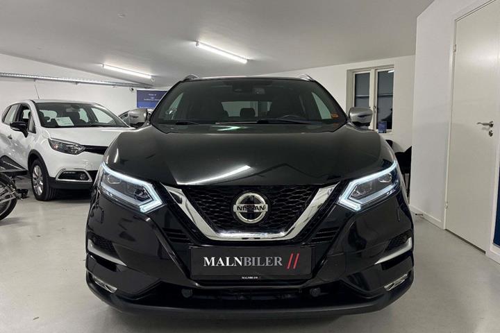 Sort Nissan Qashqai fra 2018