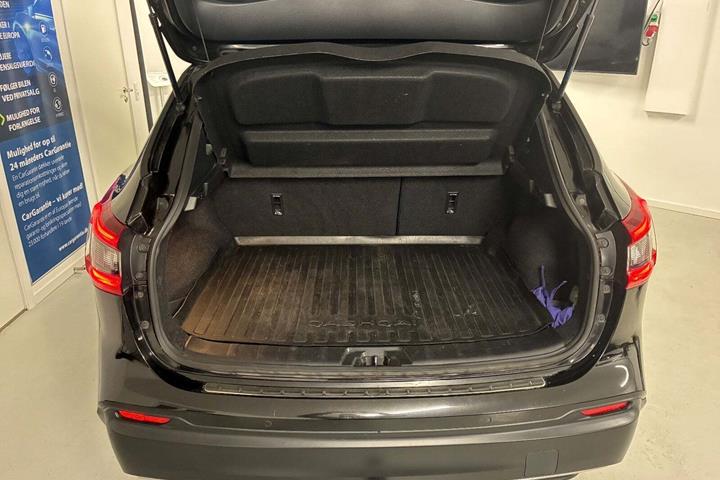 Sort Nissan Qashqai fra 2018
