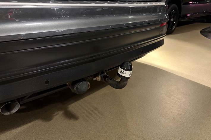 Grå VW Tiguan fra 2019