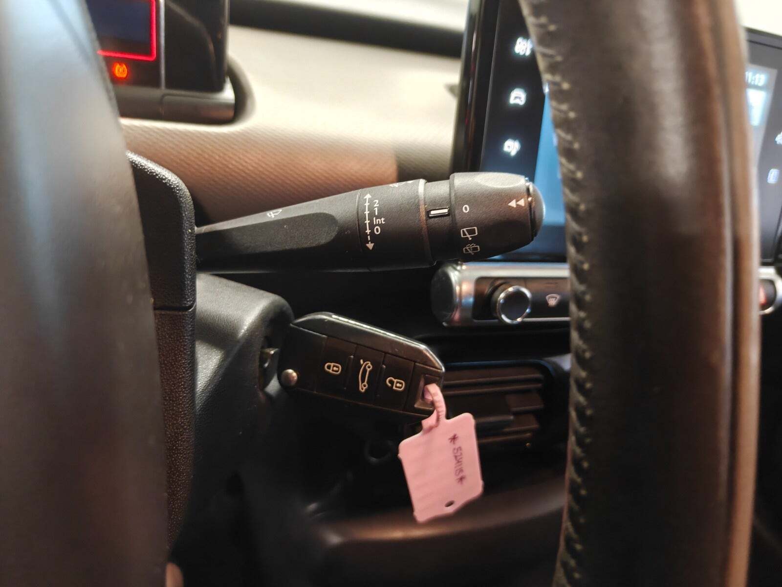 Gul Citroën C4 Cactus fra 2014