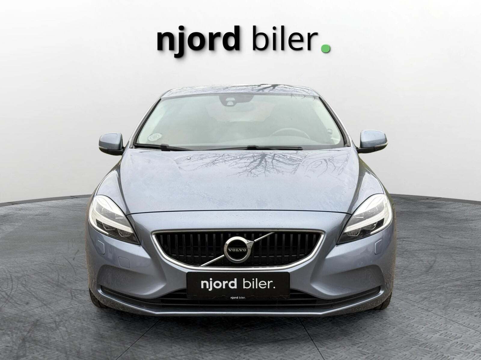 Volvo V40 1,5 T3 152 Momentum aut.