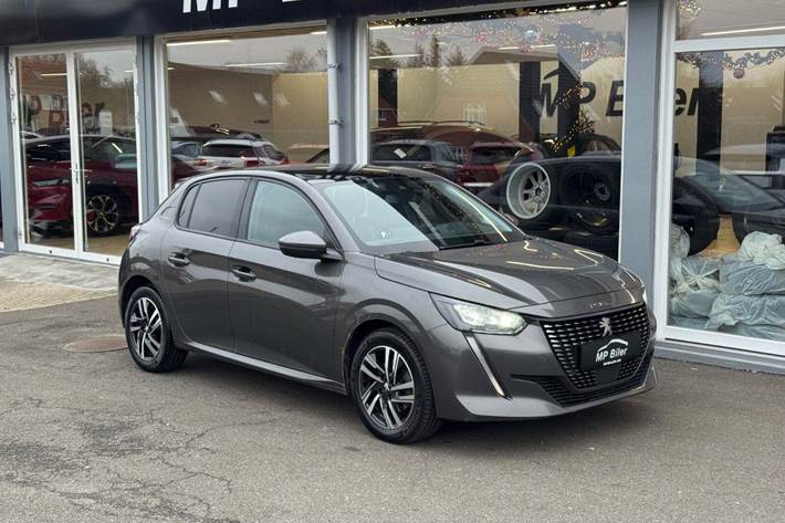 Grå Peugeot 208 fra 2020