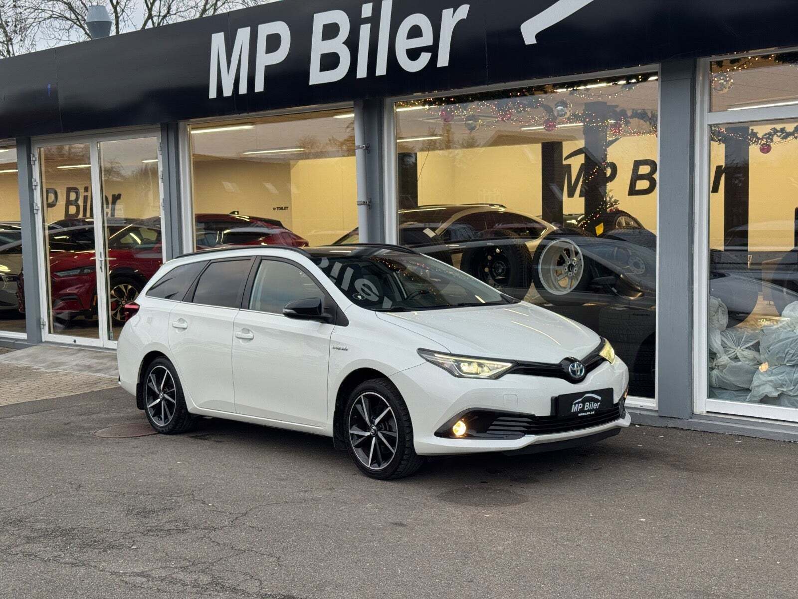 Toyota Auris 1,8 Hybrid H2 Style Touring Sports CVT