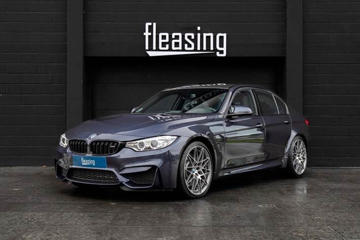 Grå BMW M3 fra 2017 set udefra