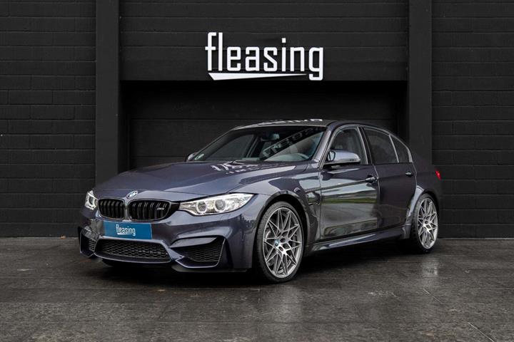 Grå BMW M3 fra 2017 set udefra