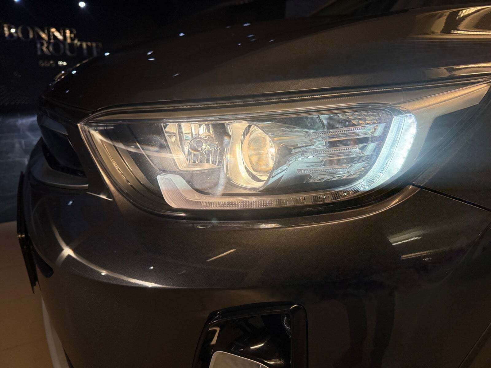 Grå Kia Stonic fra 2019