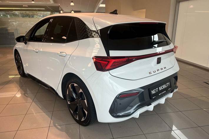 Hvid Cupra Born fra 2025