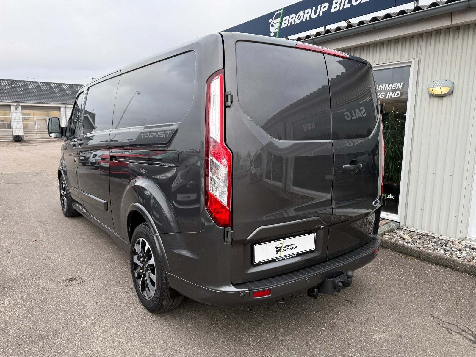 Ford Transit Custom 320L 2,0 TDCi 185 Sport aut.