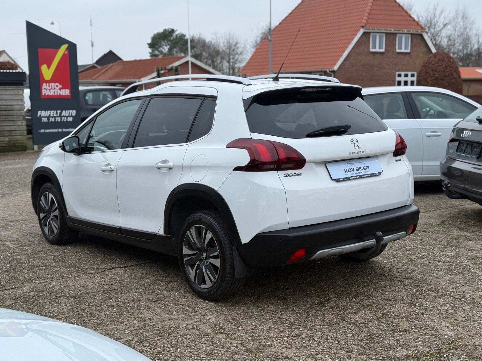 Peugeot 2008 1,6 BlueHDi 100 Allure