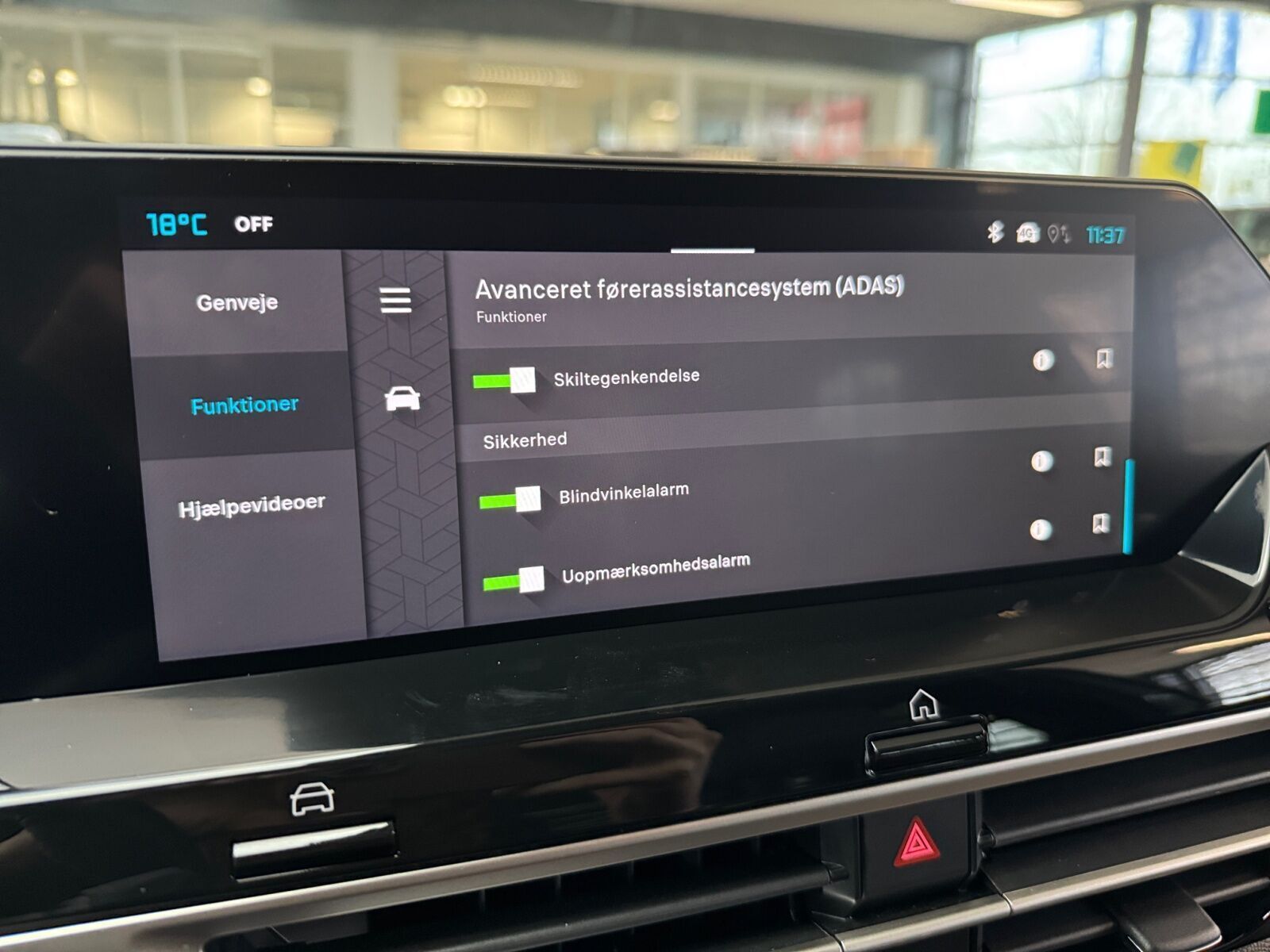 Grå Citroën ë-C4 fra 2025