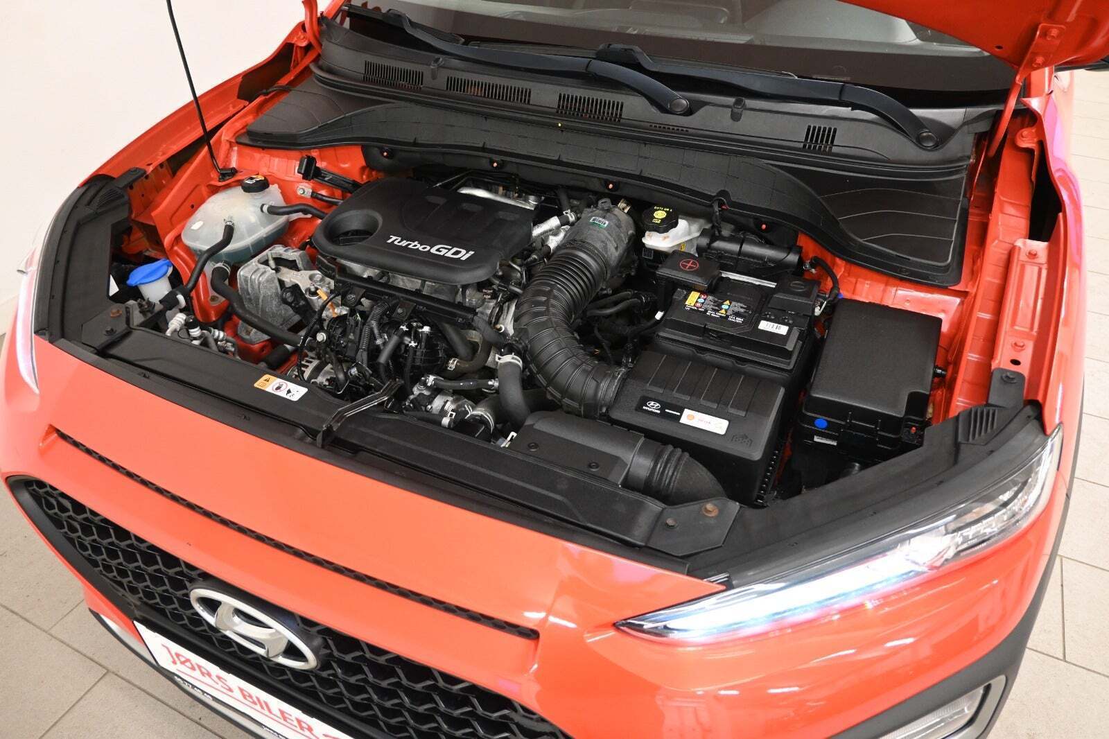 Orange Hyundai Kona fra 2019