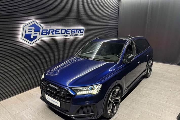 Blå Audi SQ7 fra 2020 set udefra