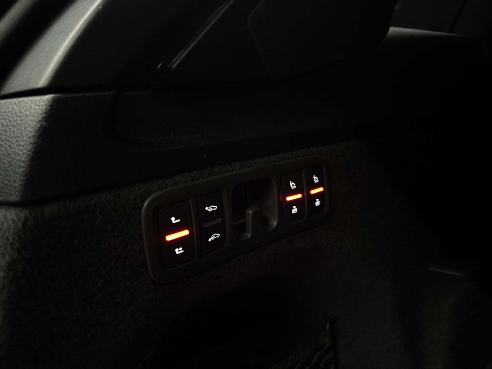 Blå Audi SQ7 fra 2020