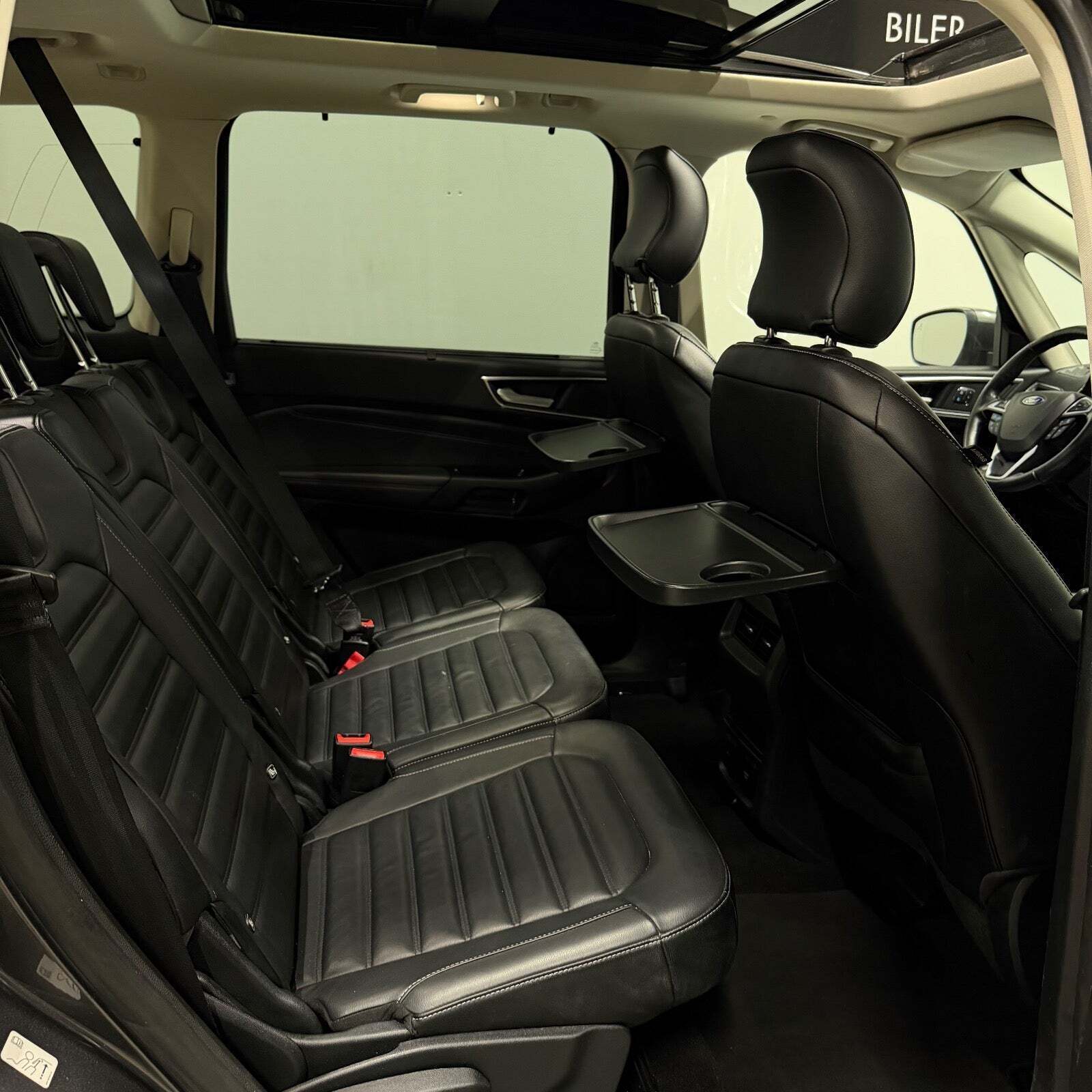 Grå Ford Galaxy fra 2019