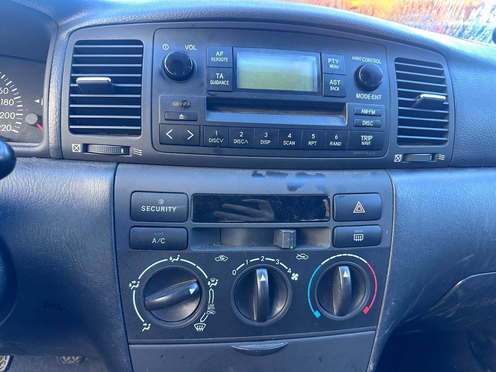 Toyota Corolla 1,6 Sol stc.