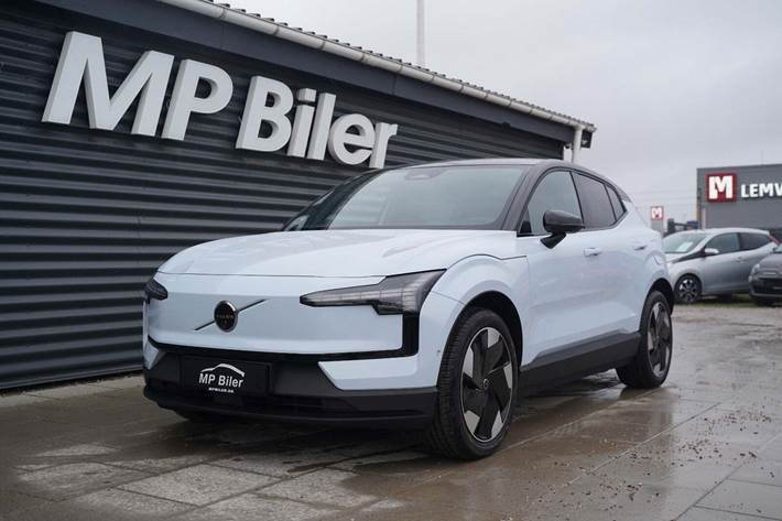 Blå Volvo EX30 fra 2025 set udefra