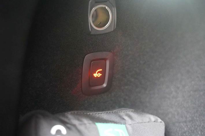 Blå Volvo EX30 fra 2025