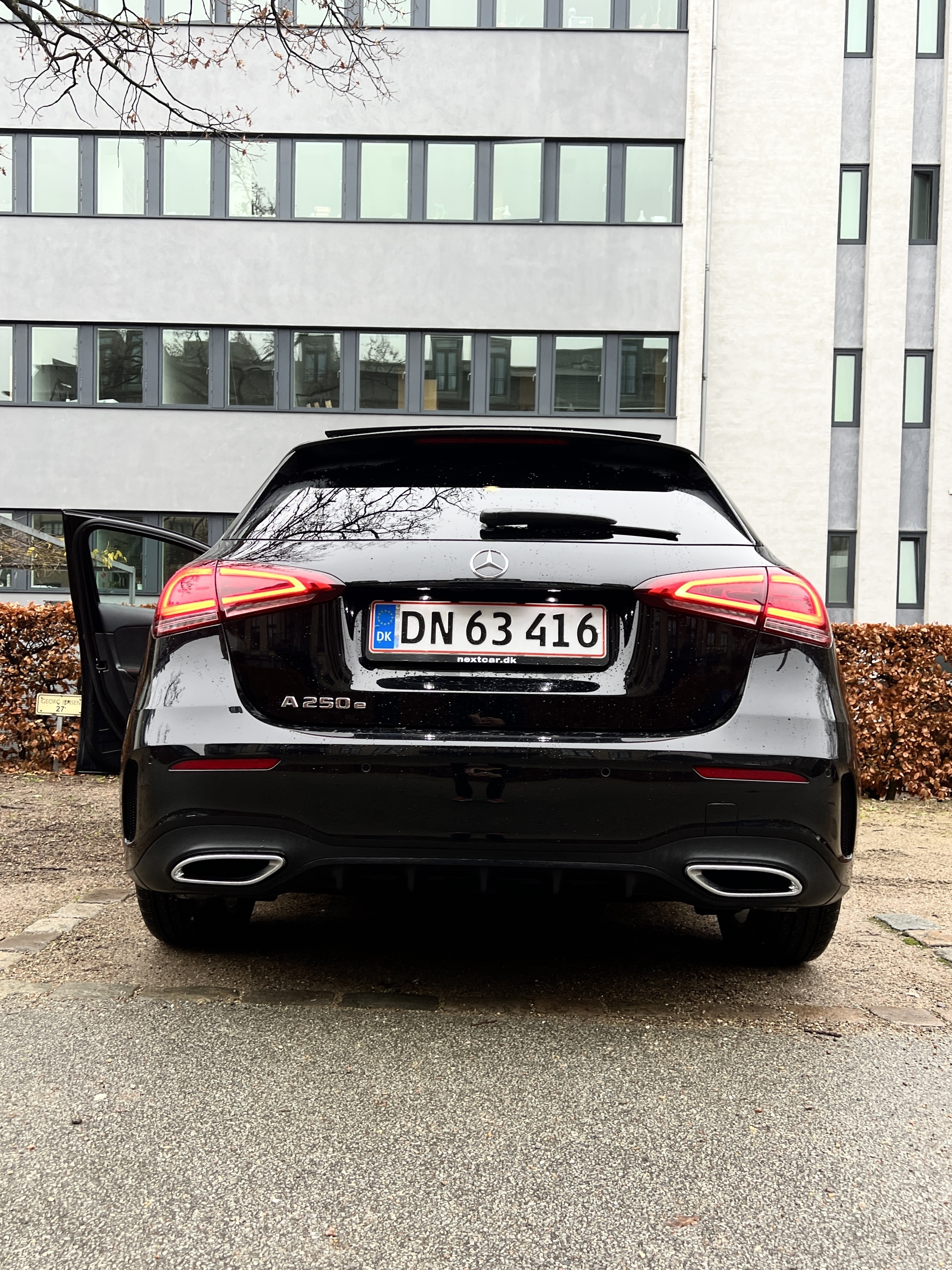 Mercedes A-Klasse 1,3 250 e Hatchback 8G-DCT