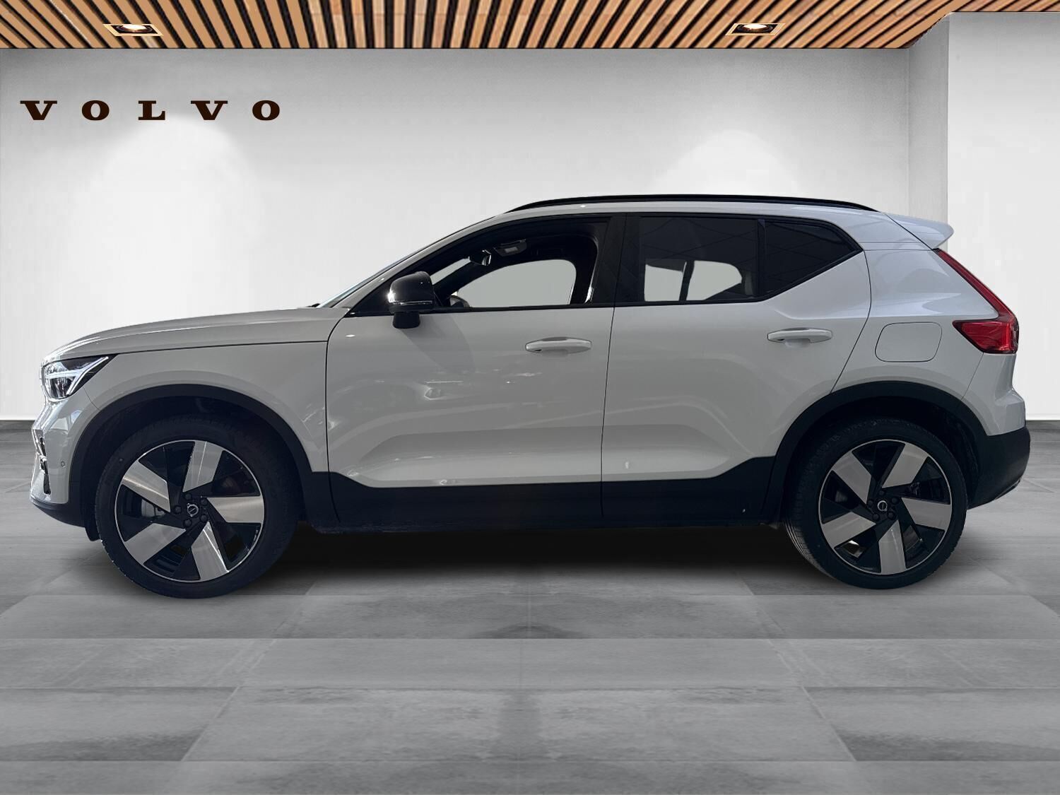 Volvo EX40 Single Motor Extended Range Plus 252HK 5d Aut.