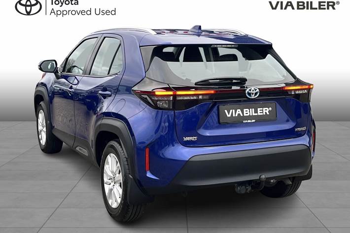 Blå Toyota Yaris Cross fra 2021