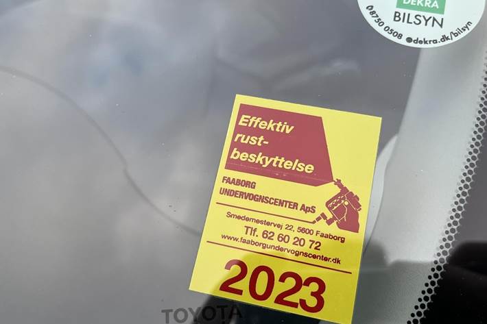 Blå Toyota Yaris Cross fra 2021