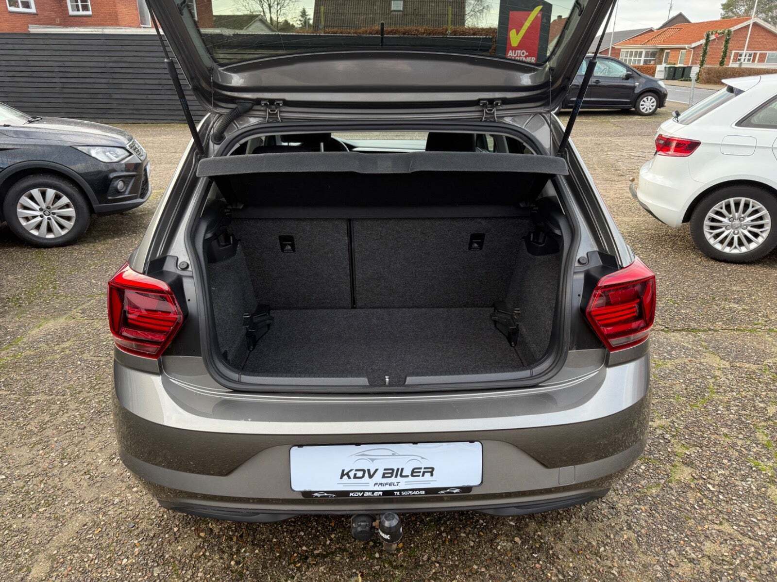 Sølv VW Polo fra 2019