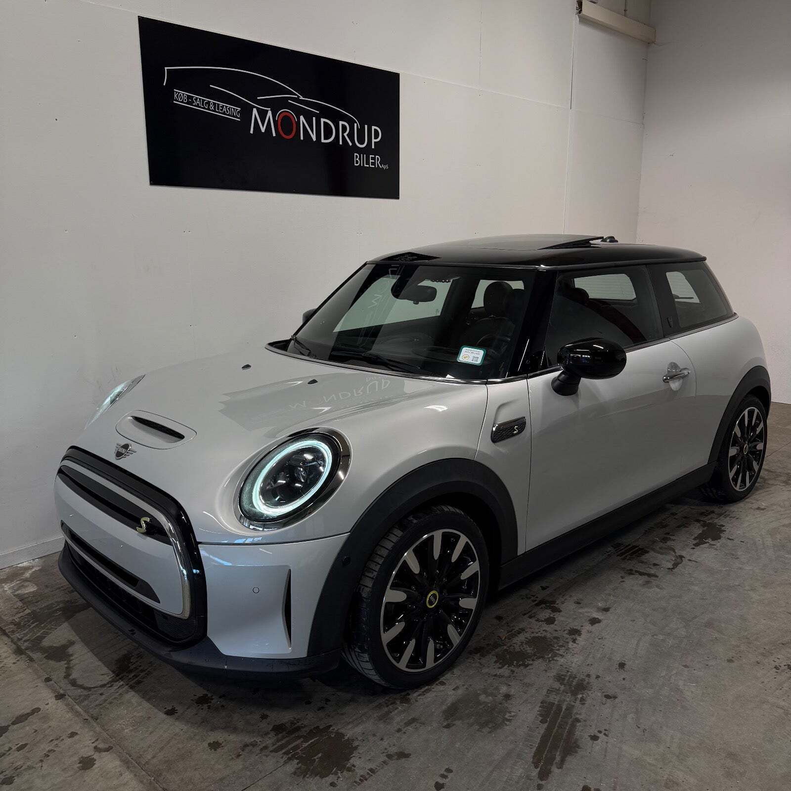 Mini Cooper SE Yours Trim