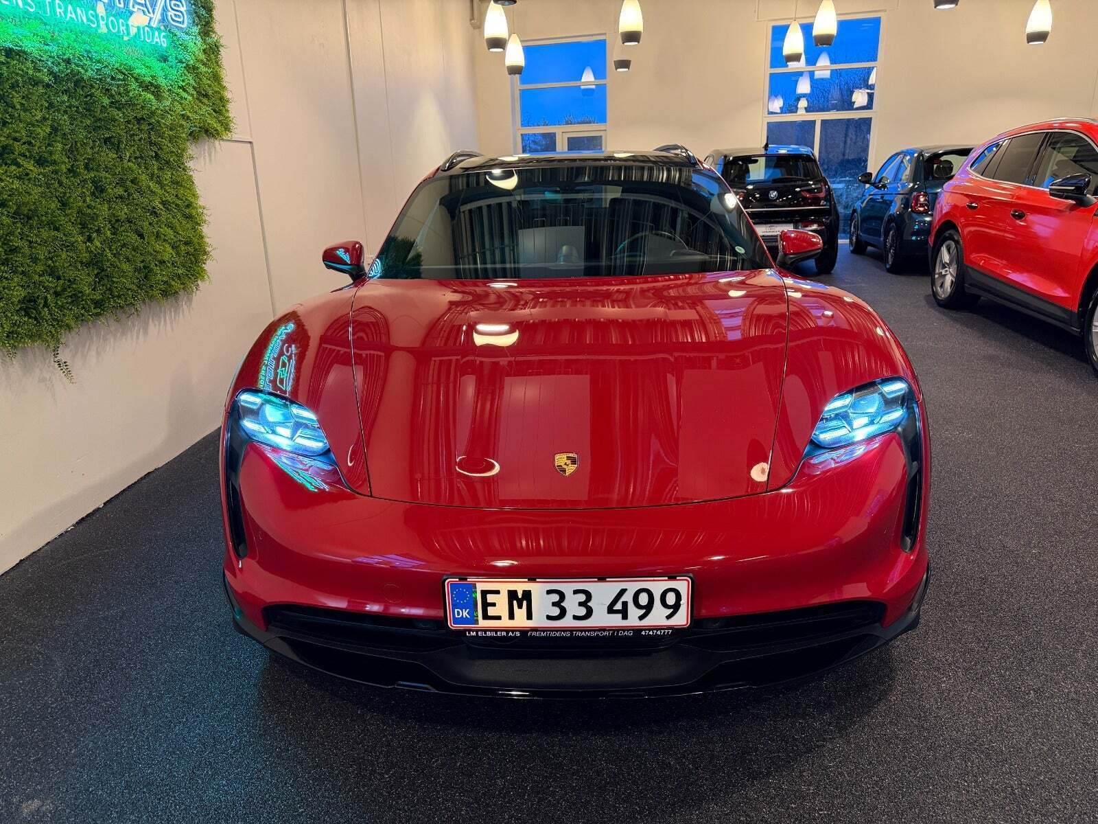 Porsche Taycan 4 Performance+ Cross Turismo