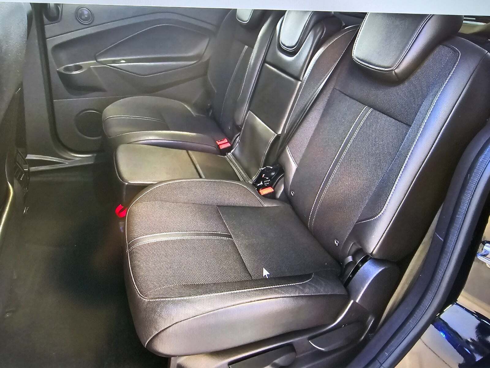 Sort Ford Grand C-Max fra 2018