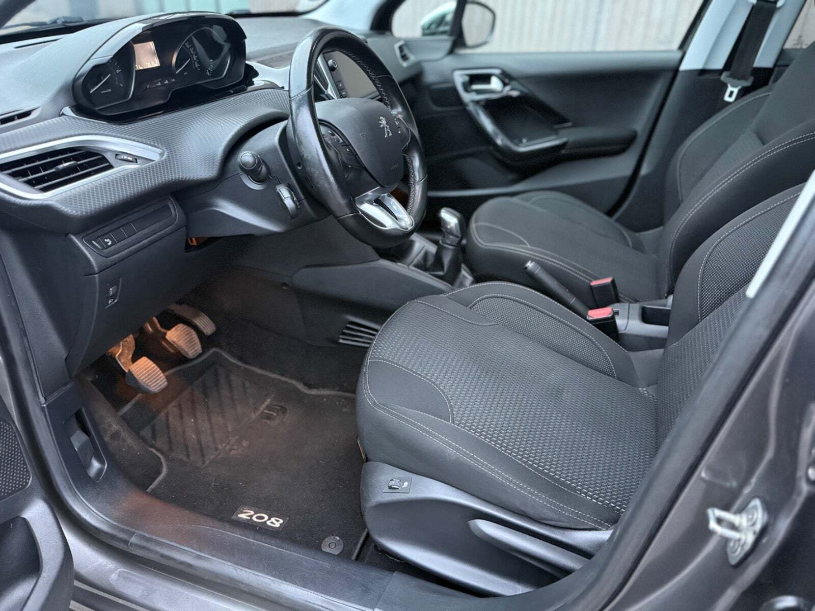 Peugeot 208 1,2 VTi 82 Active