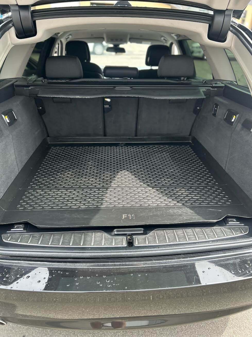 Sort BMW 520d fra 2013