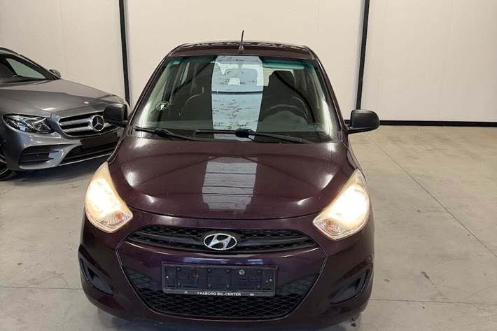 Lilla Hyundai i10 fra 2012