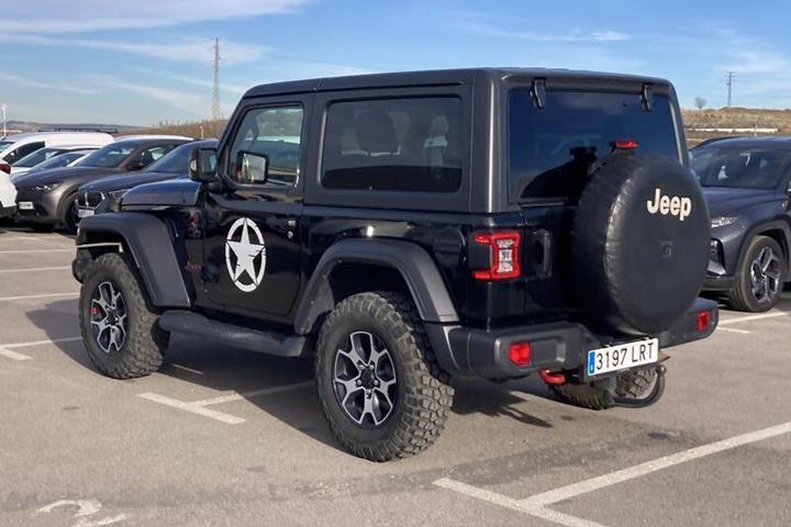 undefined Jeep Wrangler Unlimited fra 2021