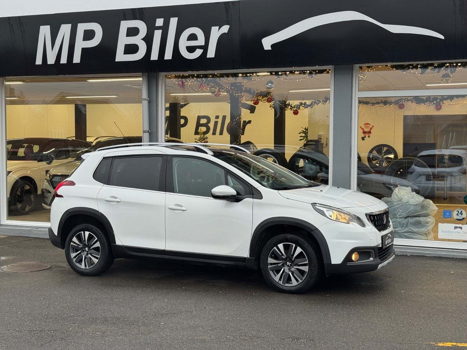 Peugeot 2008 1,5 BlueHDi 100 Allure Sky