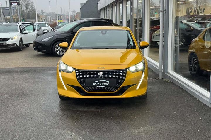 Gul Peugeot 208 fra 2021