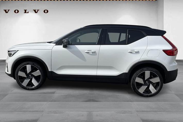 Hvid Volvo XC40 fra 2024