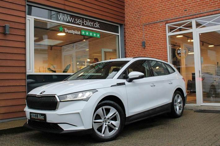 Hvid Skoda Enyaq fra 2021