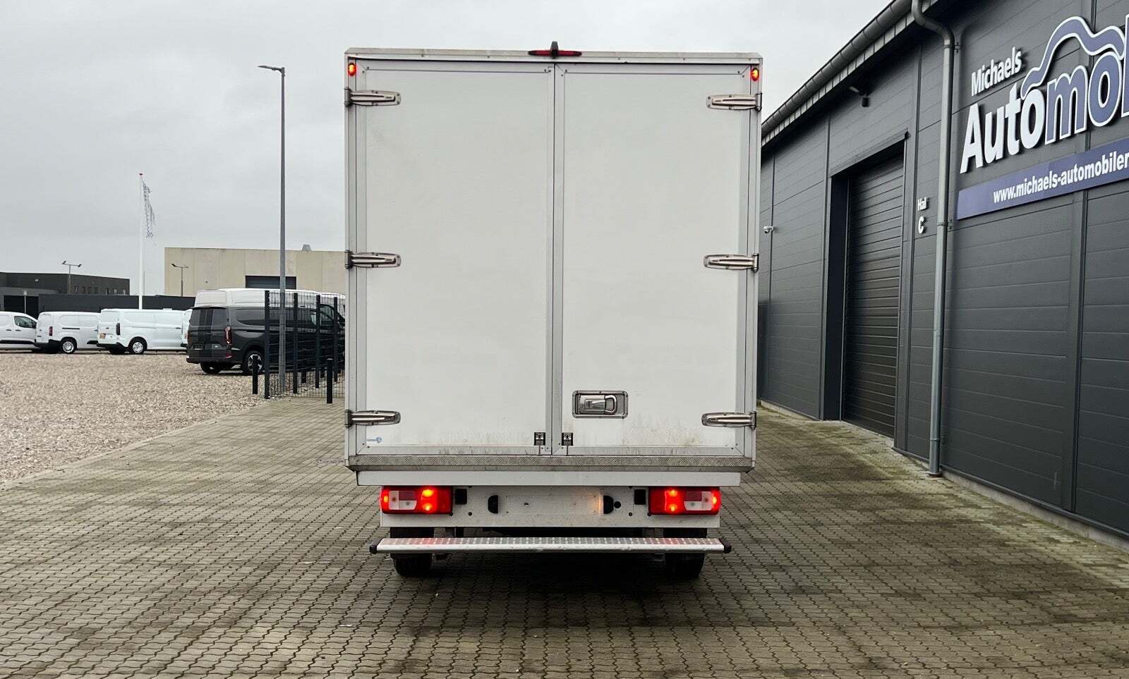 VW Crafter 35 2,0 TDi 140 Alukasse aut.