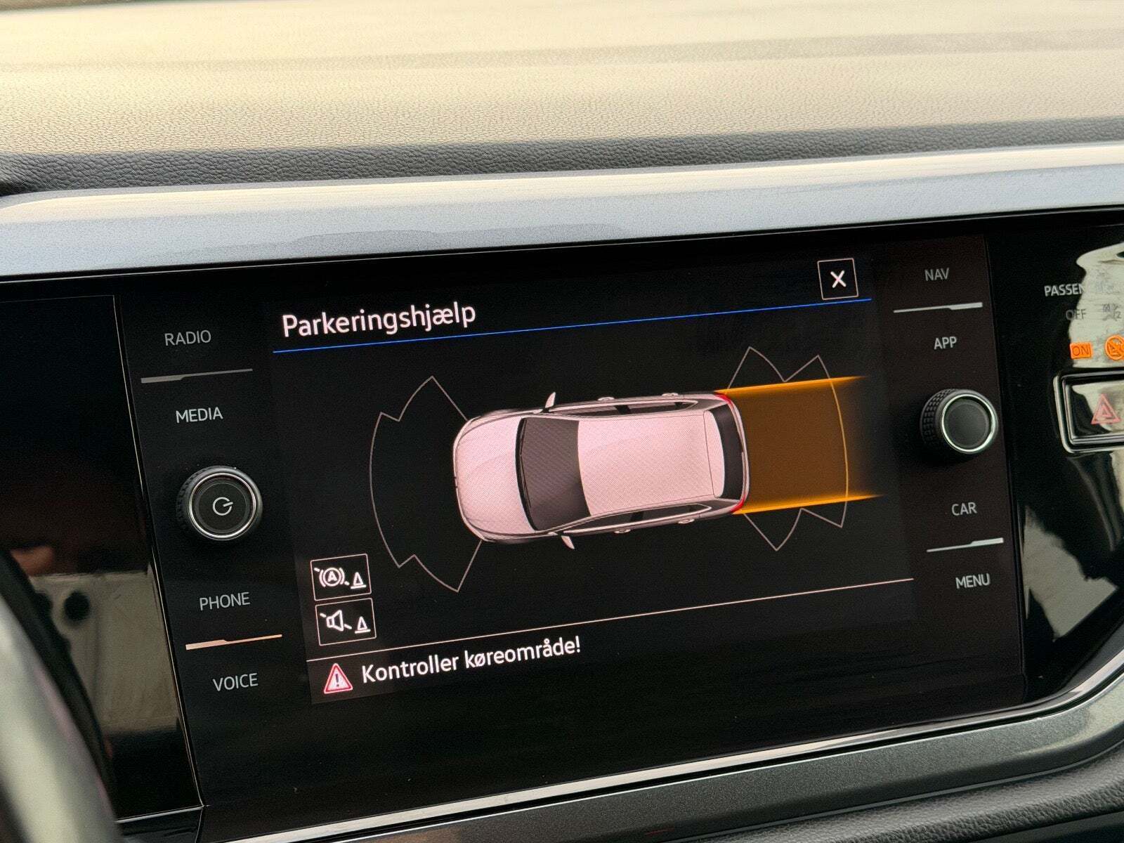 Hvid VW Polo fra 2021