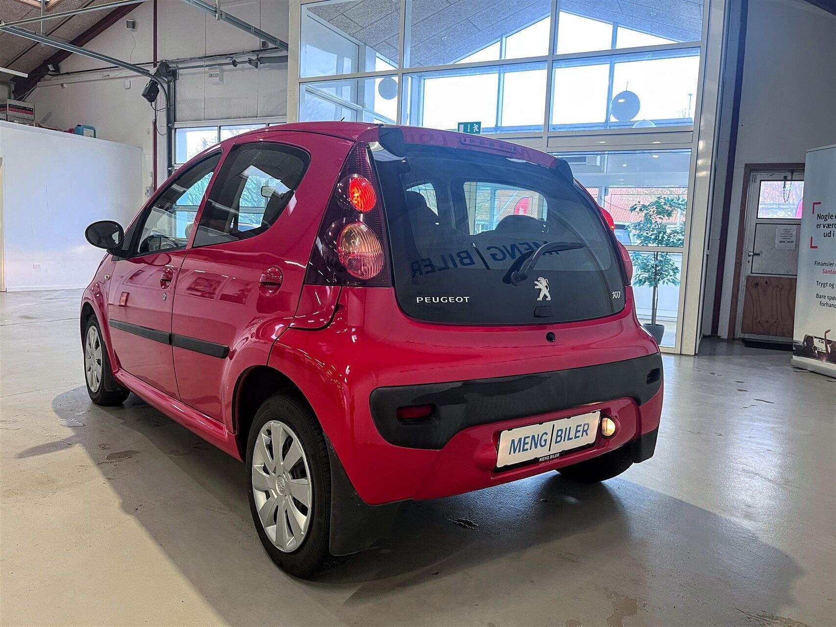 Peugeot 107 1,0 Active 68HK 5d