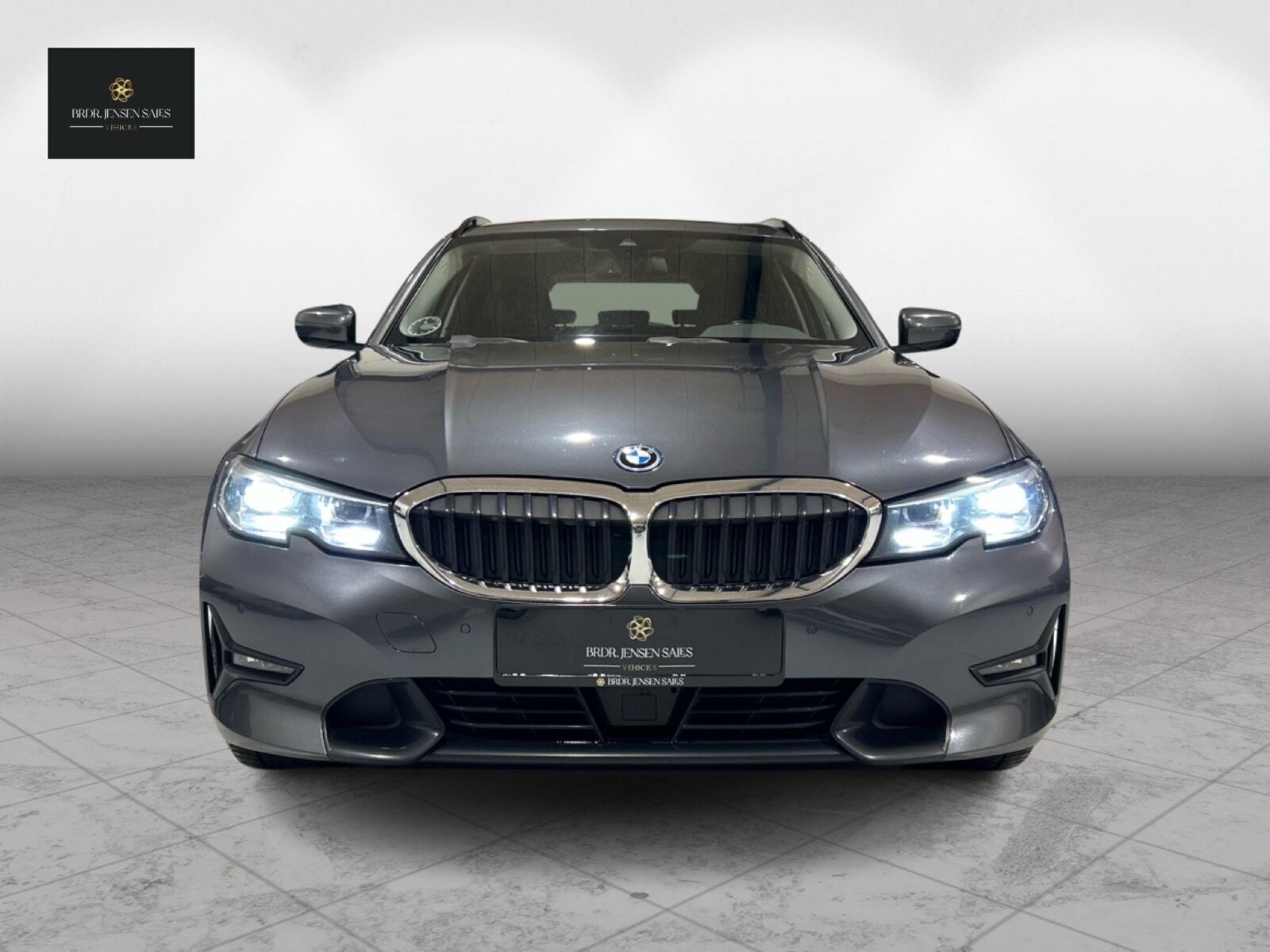 BMW 330e 2,0 Touring Plugin-hybrid Sport Line Steptronic 292HK Stc 8g Aut.